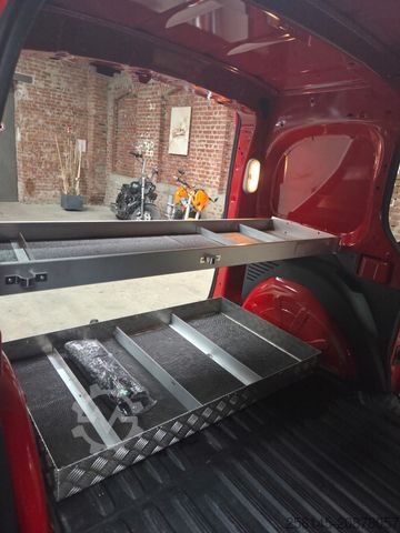 Minibus RENAULT Kangoo Rapid Extra 2xSchiebet. TüvServiceNeu AHK