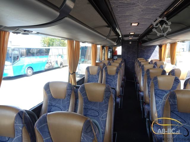 Reisebus BOVA Futura FHD127 - 48 Sitze EURO 5