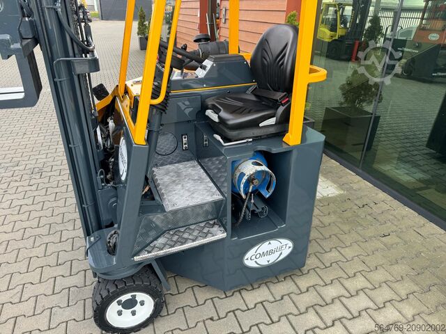 Vierwegestapler Combilift CB3000// LPG // 2017 year /Toyota engine