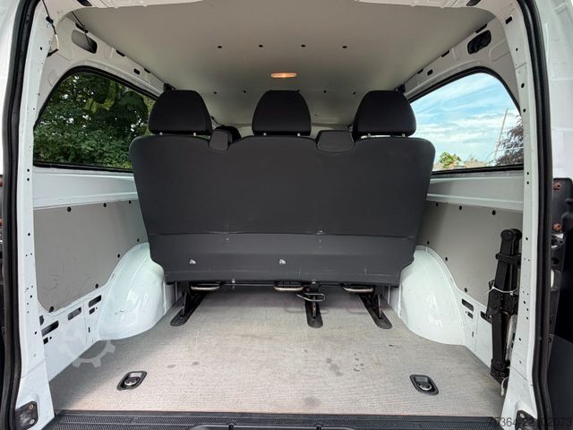 Kleinbus MERCEDES-BENZ Vito 109 Cdi Lang Tourer 9Sitze Schiebetür Klima