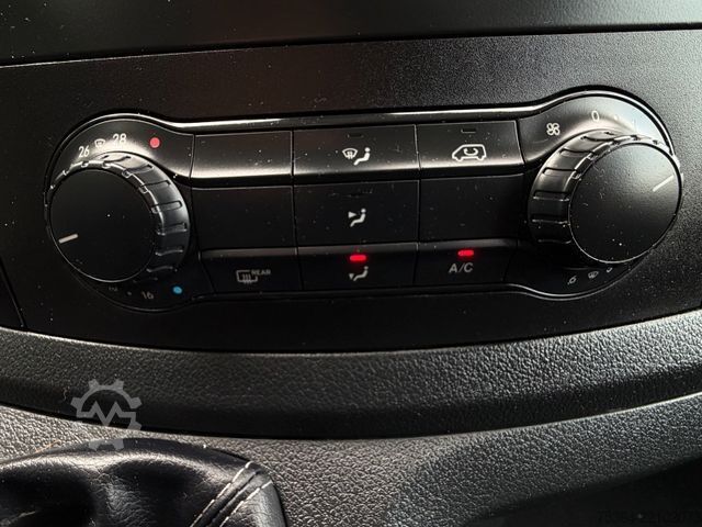 Kleinbus MERCEDES-BENZ Vito 109 Cdi Lang Tourer 9Sitze Schiebetür Klima