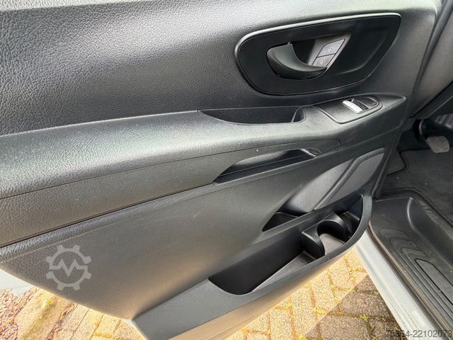 Kleinbus MERCEDES-BENZ Vito 109 Cdi Lang Tourer 9Sitze Schiebetür Klima
