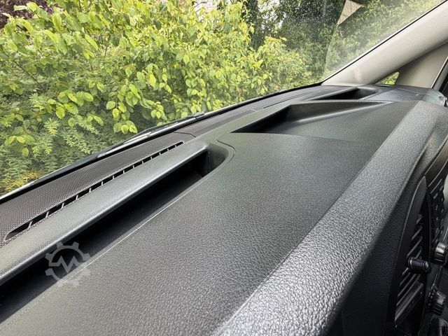 Kleinbus MERCEDES-BENZ Vito 109 Cdi Lang Tourer 9Sitze Schiebetür Klima