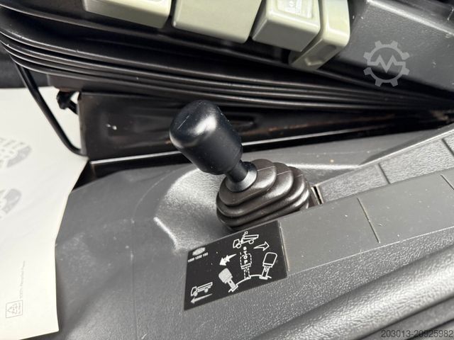 Tipper van MERCEDES-BENZ ATEGO 815 K 4x2 Kipper Off. Kasten