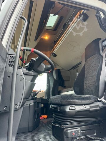 Volume tractor unit MERCEDES-BENZ ACTROS 1845 *  GIGASPACE * 2 X TANK * ACC *