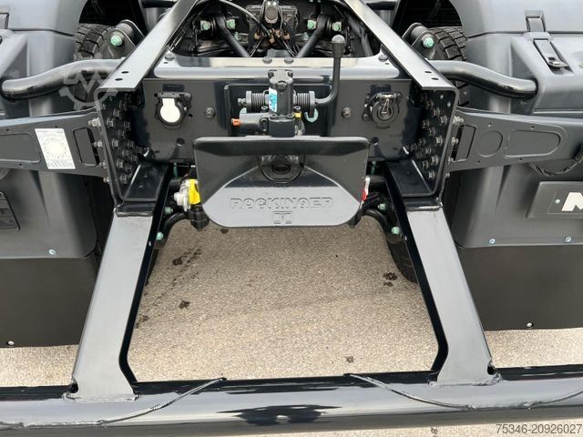 Truck chassis MAN TGS 33.510 BB 6x4 CH/RS 3,30 m/59 to./NA/AHK/Neu