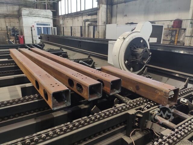 Laser-Rohr Mazak 3D FABRI GEAR 400 III