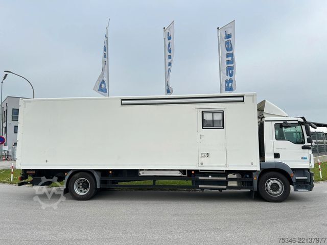 Special purpose truck MAN TGM 18.290 BL Koffer 8,35m/LBW 3 to/ nur 190 tkm