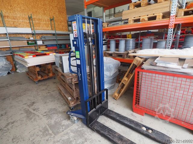 Manual stacker Proteus SDJ 1000