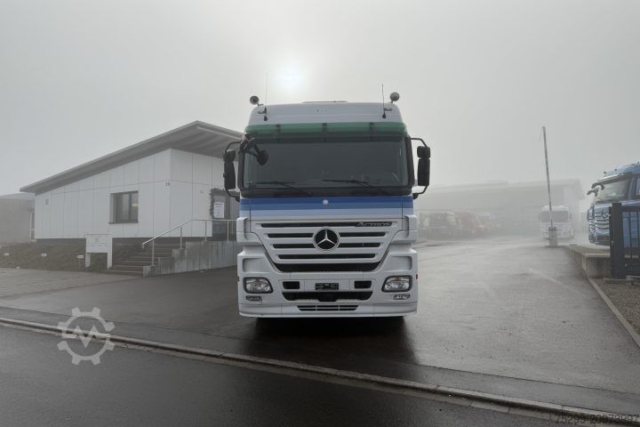 Standard tractor unit Mercedes-Benz Actros 1848 3 Pedal Retarder / Swiss-Vehicle