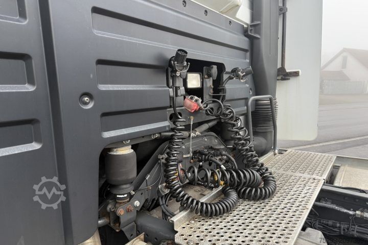 Standard tractor unit Mercedes-Benz Actros 1848 3 Pedal Retarder / Swiss-Vehicle