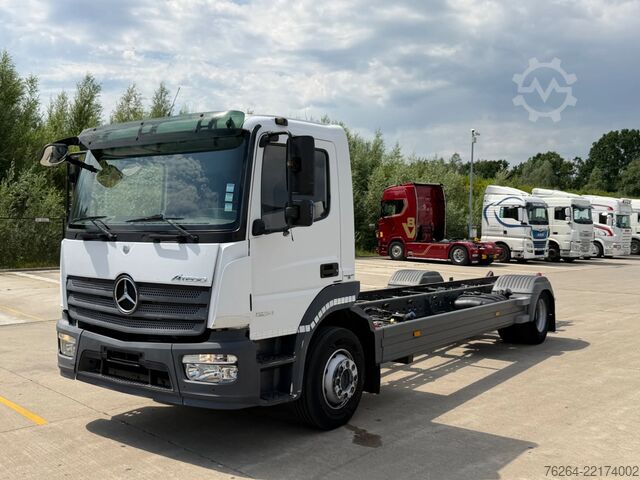 Fahrgestell mit Fahrerhaus Mercedes-Benz ATEGO 1324 AUTOMAAT EURO6