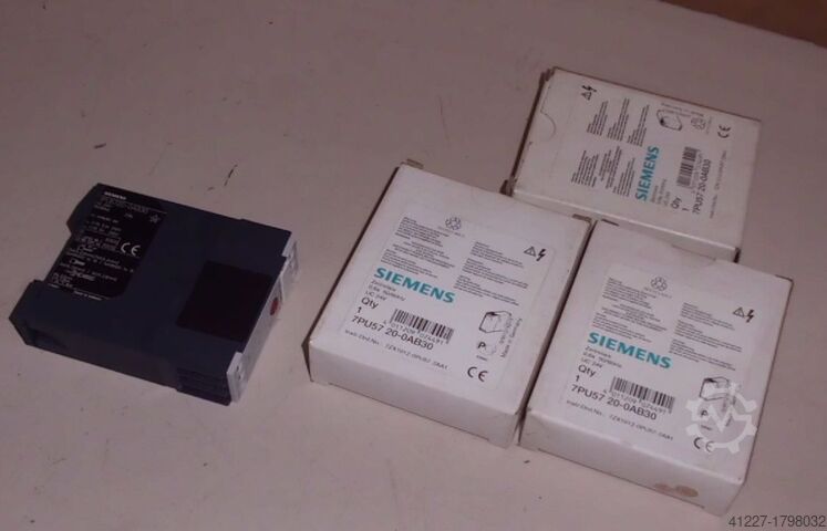 Time relay Siemens 7PU57 20-0AB30