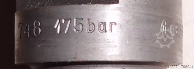 Einspritzventil Deutz 02233085