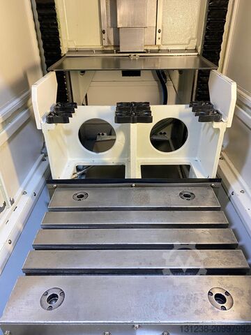 Milling machine XYZ Machine Tools 2-OP VMC