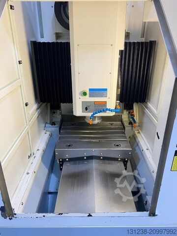 Milling machine XYZ Machine Tools 2-OP VMC