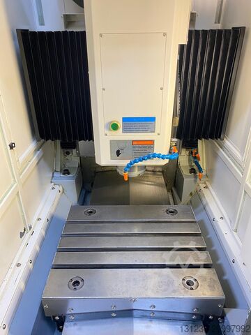 Milling machine XYZ Machine Tools 2-OP VMC