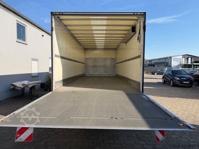 Box van MERCEDES-BENZ Atego .