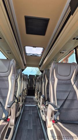 Minibus MERCEDES-BENZ Sprinter 519 29 SchlafsesselVorlauffahrzeug