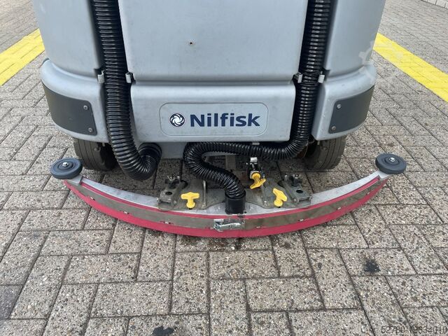 Scrub and vacuum machine Nilfisk SC 6500 1100C