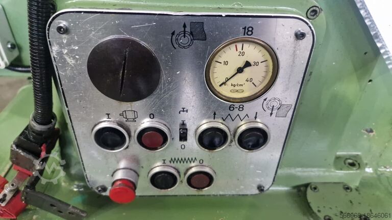 Vertikale Wälzfräsmaschine Pfauter P250 S