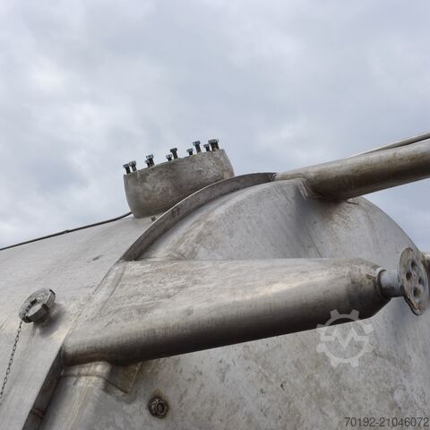 25000 Liter Behälter aus V2A mit seitlichem Propellerrührwerk  9277