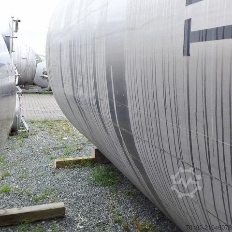 25000 Liter Behälter aus V2A mit seitlichem Propellerrührwerk  9277