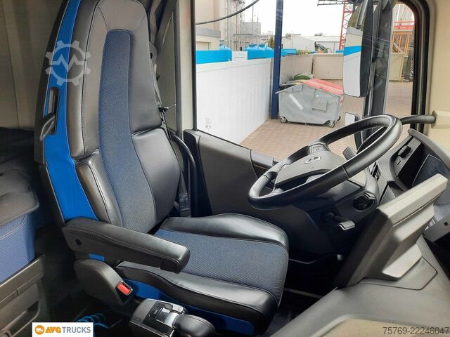 Truck chassis VOLVO FH 460 6X2 Globe VEB+ 2 x Tank