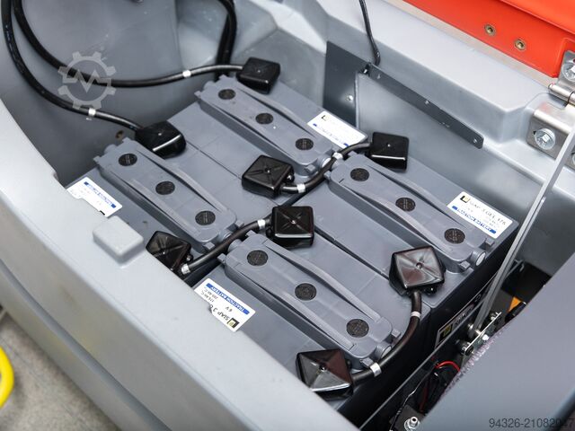 Hako Hakomatic B90 NEUE BATTERIEN Hako Hakomatic B90 TB750 - NEW BATTERIES