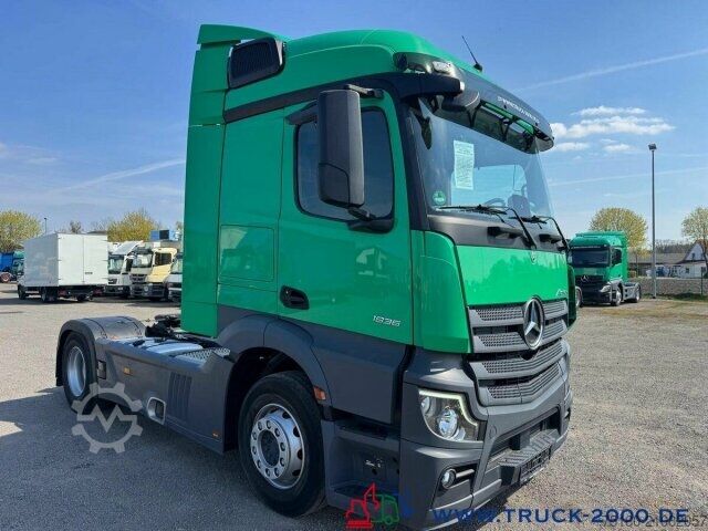 Standard tractor unit Mercedes-Benz Actros 1836 Deutscher LKW 177.250 KM 1.Hand MBUX