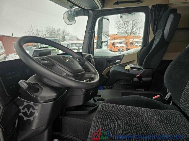 Standard tractor unit Mercedes-Benz Actros 1836 Deutscher LKW 177.250 KM 1.Hand MBUX