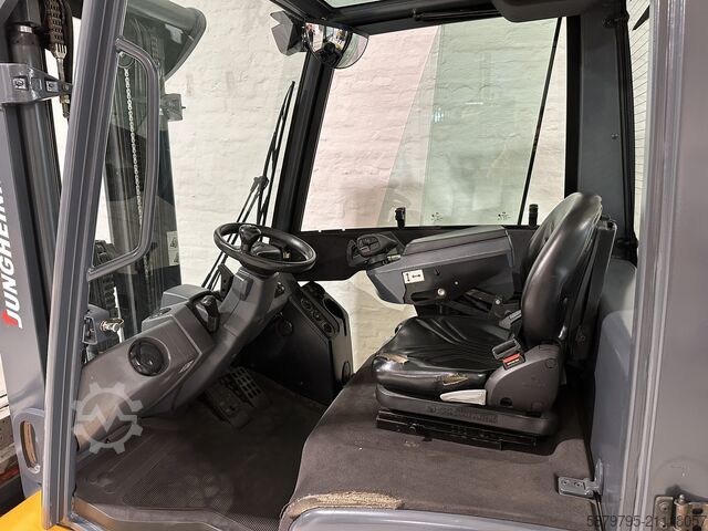 Gabelstapler Jungheinrich DFG 430s | 3000kg | 4700mm | ZVG/VSS