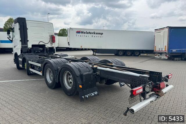 Chassis with cab Volvo FH 540 Globetrotter, Euro 6, / 8x4 / ADR / Stee...