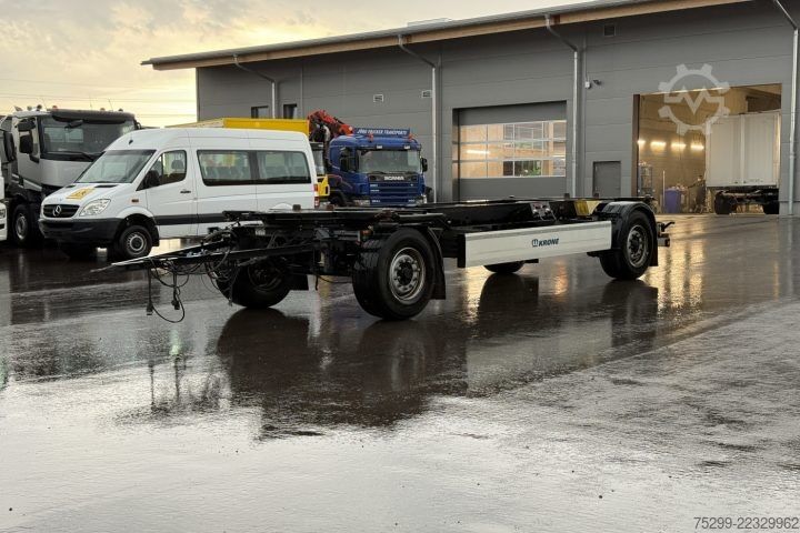 Swap chassis trailer Krone AZ BDF  Wechselfahrgestell