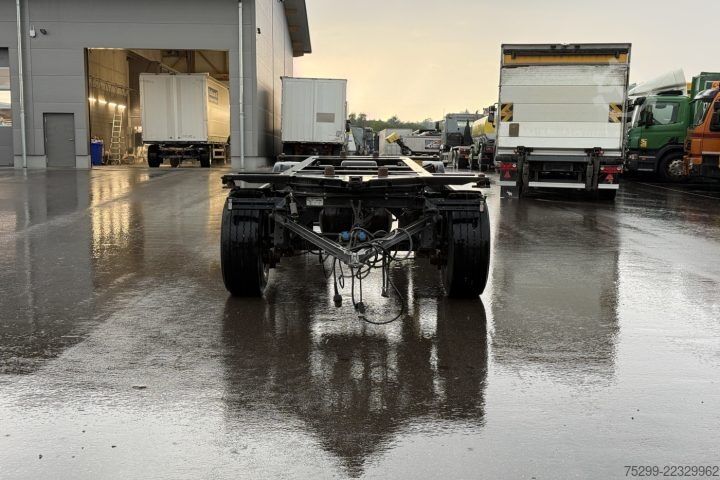 Swap chassis trailer Krone AZ BDF  Wechselfahrgestell