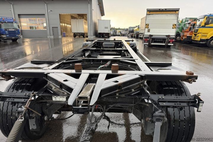 Swap chassis trailer Krone AZ BDF  Wechselfahrgestell
