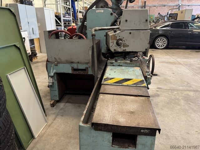 Rundschleifmaschine TOS Hostivař BHU 32A/1000