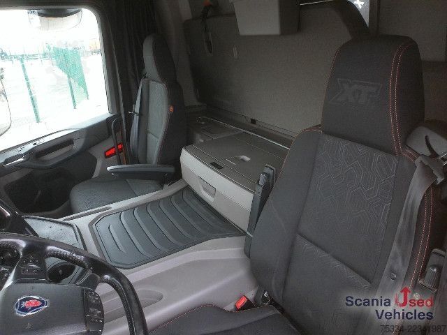 Three-sided tipper truck Scania P 450 B4x4HZ ALLRAD HIAB X-HIDUO 108 E-3U