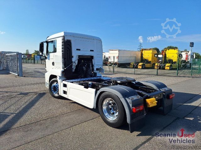 Hazardous materials truck MAN TGS 18.500 ADR FL
