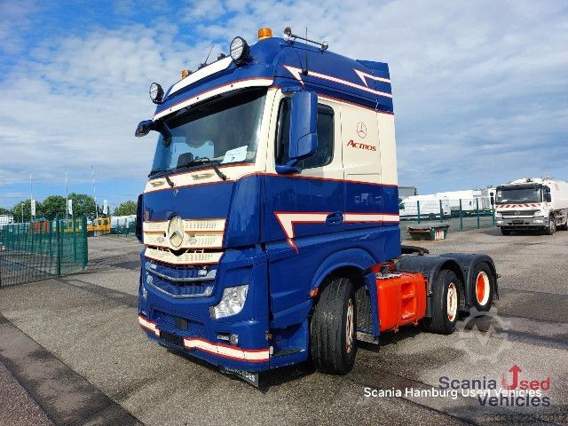 Standard tractor unit Mercedes-Benz Actros 2553LS 6x2/4 verstellbare Montageplatte