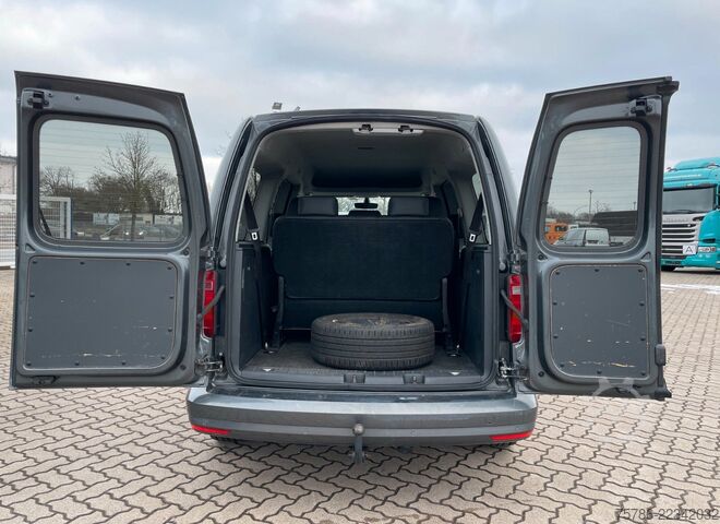 Minibus VW Caddy Maxi Trendline/ 7 Sitze/ AC/ AHK/ Hecktür