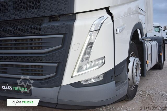 Standard tractor unit VOLVO FH 500 Globetrotter XL Varios