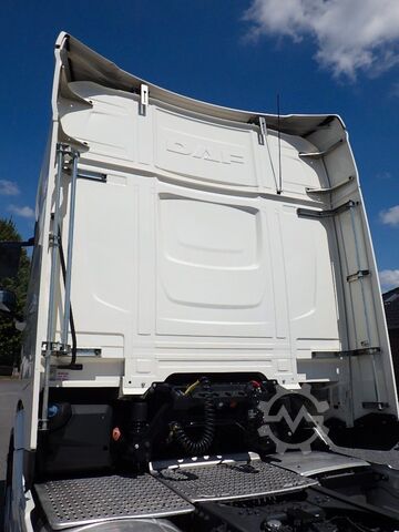 Standard tractor unit DAF XG 530 FT Skylight/Ret/ADR/PTO/Vollluftgef/Alcoa