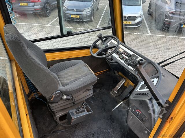 Standard tractor Terberg YT 182 / Cummins / Allison / 2008 / Terminal Tr...