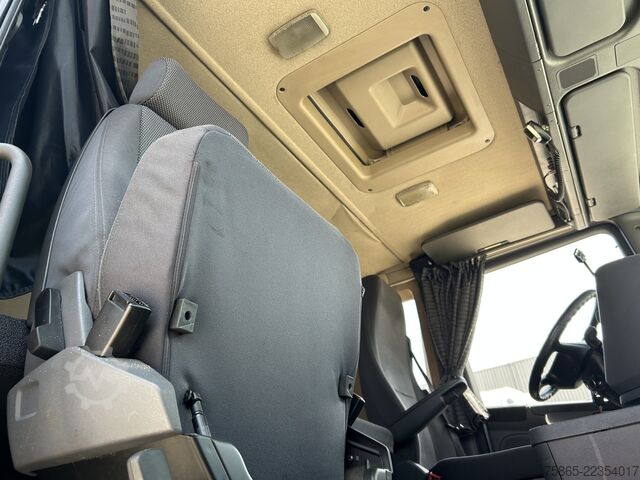 Curtain sided Scania R 310 B Euro 4 / 3 Pedals / Pacton 16 PG Mid Ax...