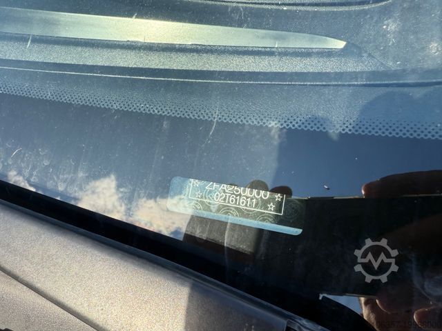 Transporter mit Koffer FIAT Ducato Koffer LBW 750kg