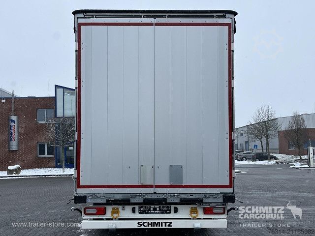 Auflieger mit Pritsche & Plane Schmitz Cargobull Curtainsider Mega Getränke
