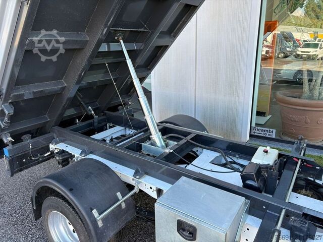 Transporter mit Kipper Ford Transit 350 Ribaltabile con Gancio Traino