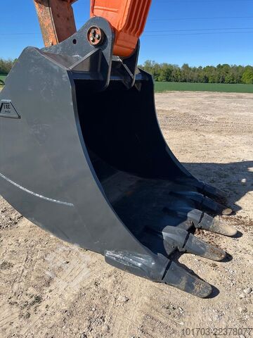 Hydraulic Excavator Hitachi ZX 670 LCH-3