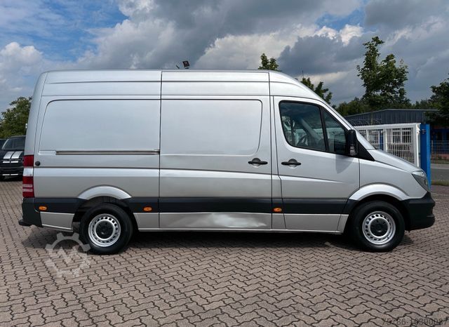 High top van MERCEDES-BENZ Sprinter 316 CDI KA L2H2/ AC/ Navi/ 3 Sitze/ E5